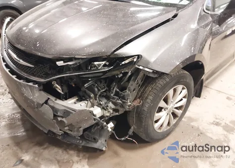 2017 Chrysler Pacifica Touring z USA, uszkodzony, nr VIN 2C4RC1DG5HR676229